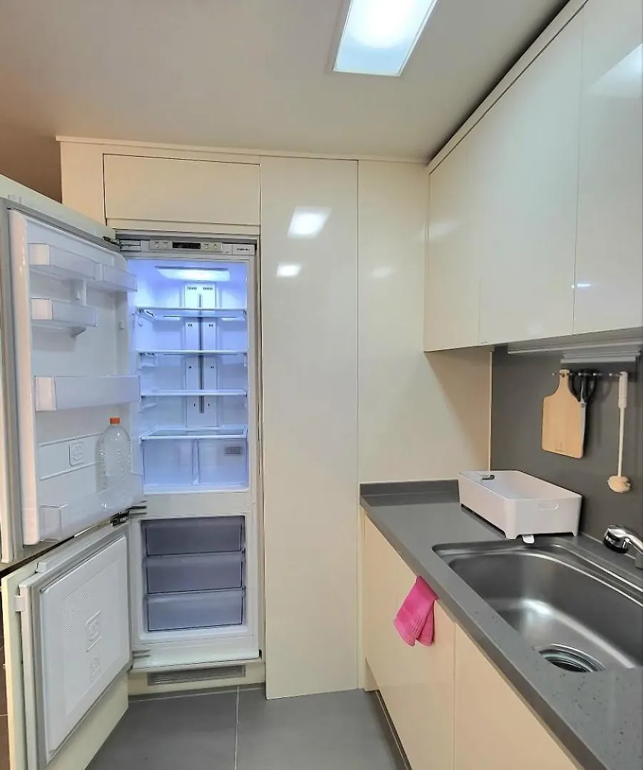 Haeundae Lavender House-Irua Hotel Busan Apartment